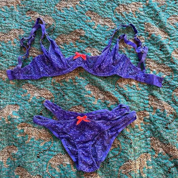 Agent Provocateur bra and panty set 34C and size 3 - Picture 4 of 4